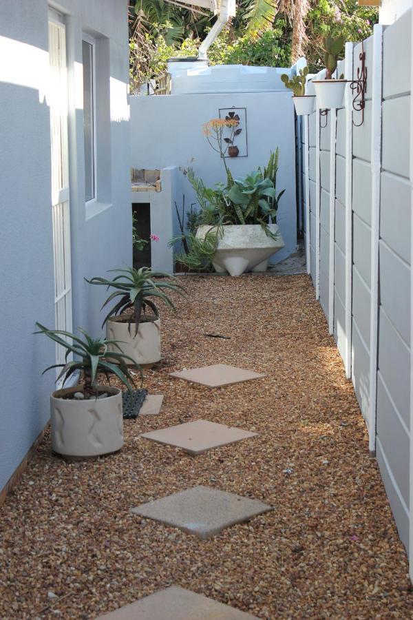 25 On Fitzpatrick Apartment Parow Exterior photo