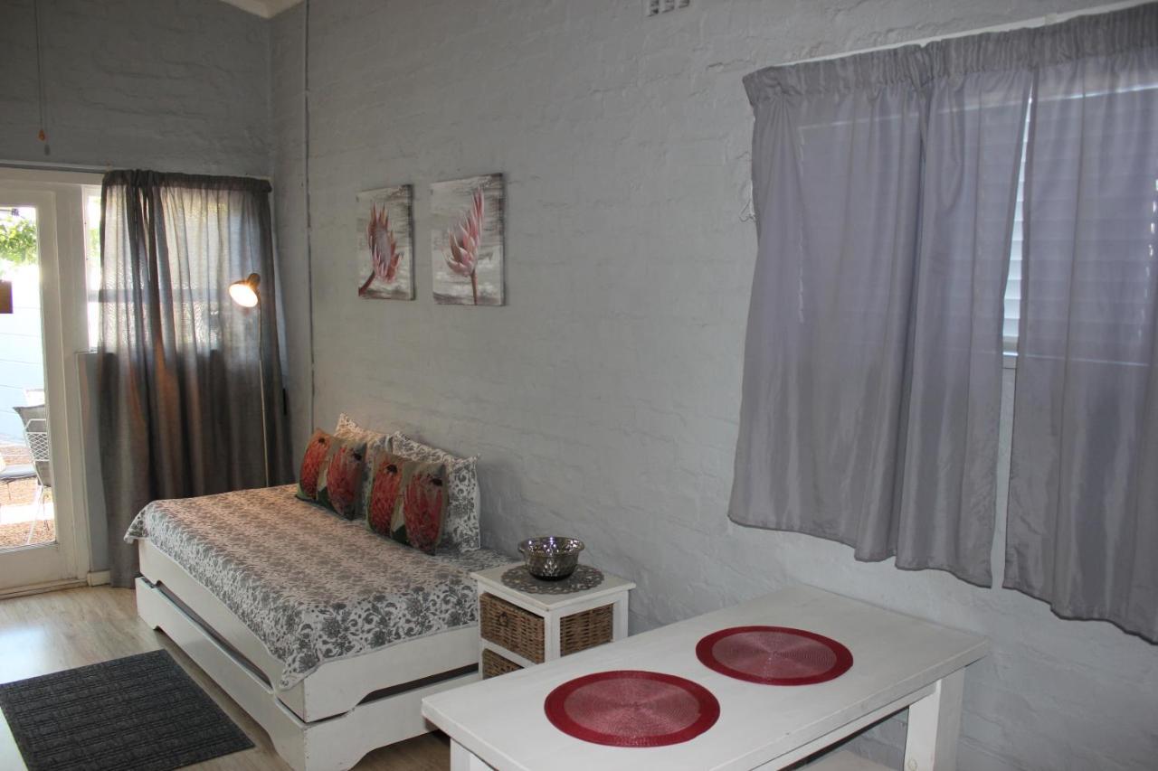 25 On Fitzpatrick Apartment Parow Exterior photo