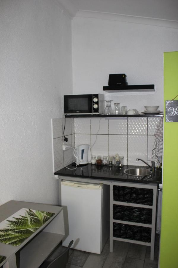 25 On Fitzpatrick Apartment Parow Exterior photo